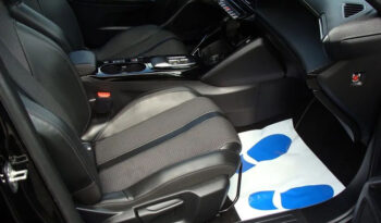 Peugeot 2008 PureTech 130 EAT8 GT full