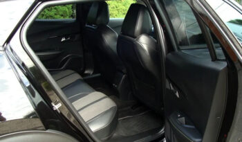 Peugeot 2008 PureTech 130 EAT8 GT full