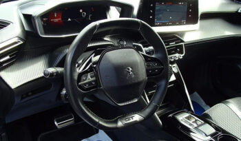 Peugeot 2008 PureTech 130 EAT8 GT full