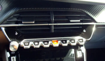 Peugeot 2008 PureTech 130 EAT8 GT full