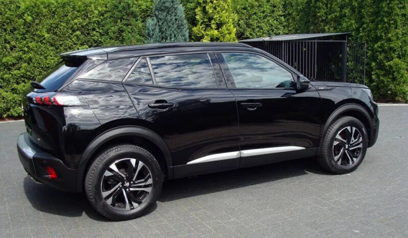 Peugeot 2008 PureTech 130 EAT8 GT full