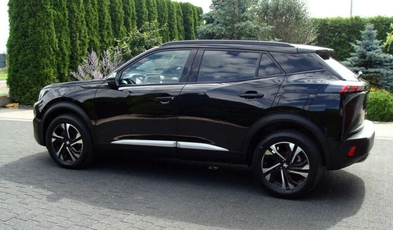 Peugeot 2008 PureTech 130 EAT8 GT full