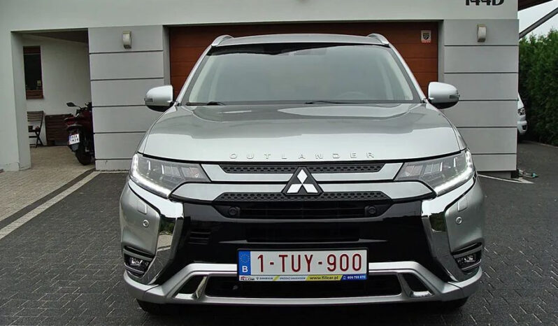 Mitsubishi Outlander 2.4 4WD Plug-In Hybrid Top full