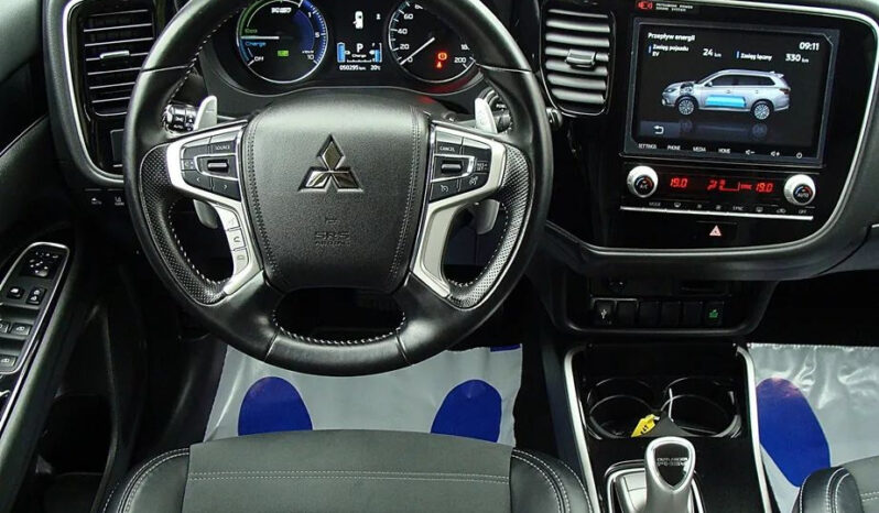 Mitsubishi Outlander 2.4 4WD Plug-In Hybrid Top full