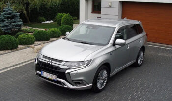 Mitsubishi Outlander 2.4 4WD Plug-In Hybrid Top full