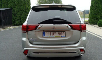 Mitsubishi Outlander 2.4 4WD Plug-In Hybrid Top full