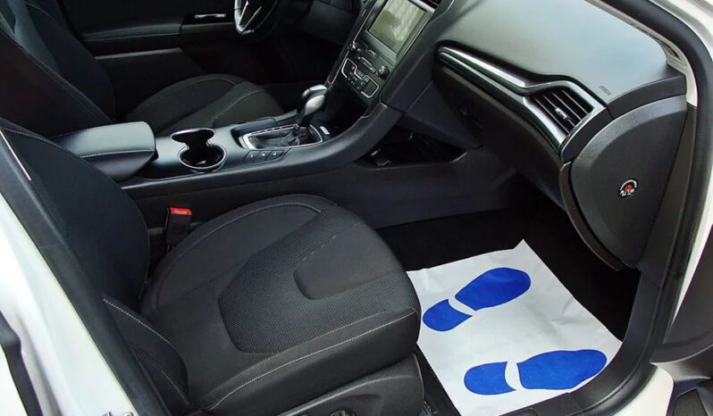 Ford Mondeo 2.0 Hybrid Titanium full