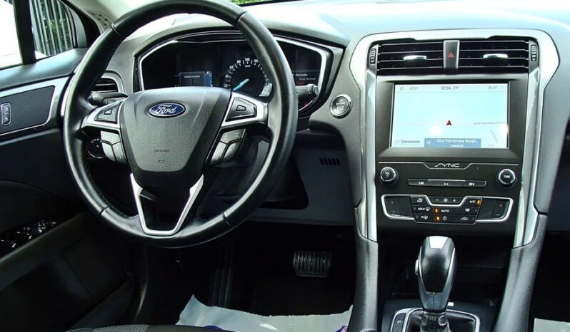 Ford Mondeo 2.0 Hybrid Titanium full