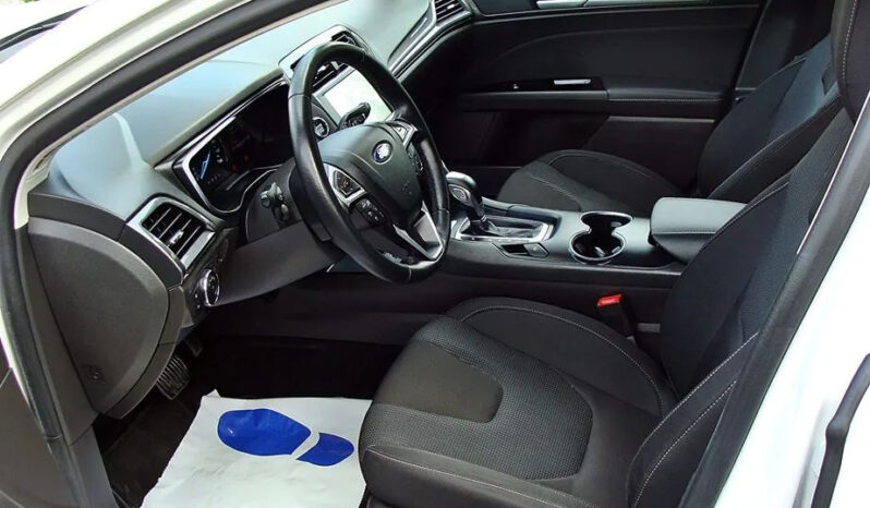 Ford Mondeo 2.0 Hybrid Titanium full