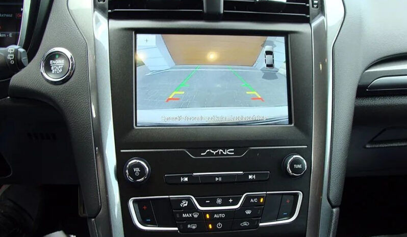 Ford Mondeo 2.0 Hybrid Titanium full