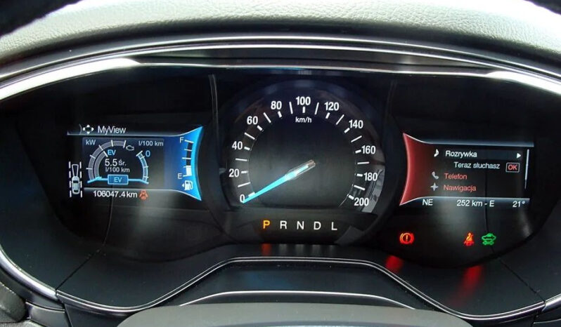 Ford Mondeo 2.0 Hybrid Titanium full