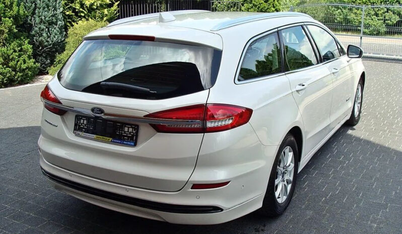 Ford Mondeo 2.0 Hybrid Titanium full