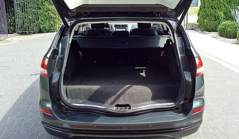 Ford Mondeo 2.0 Hybrid Titanium full