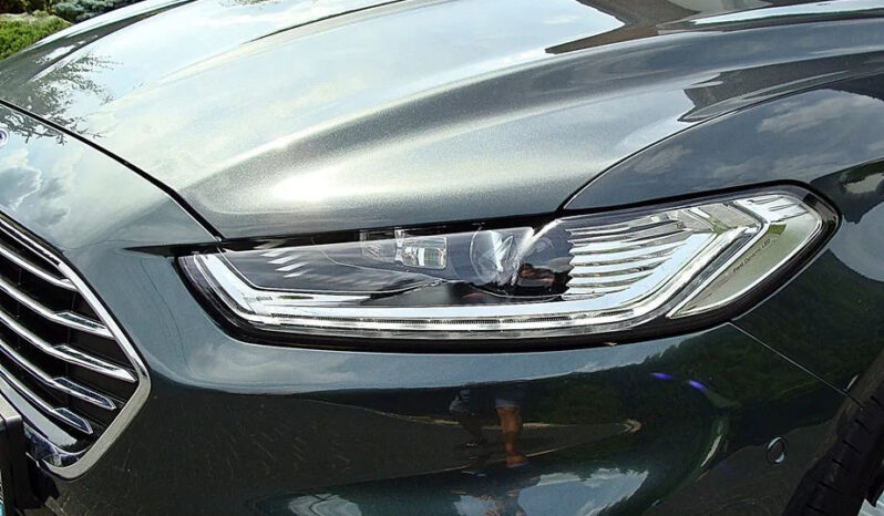 Ford Mondeo 2.0 Hybrid Titanium full