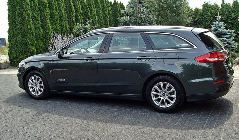 Ford Mondeo 2.0 Hybrid Titanium full