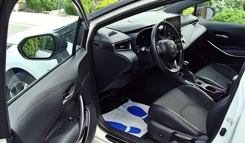 Toyota Corolla 1.8 Hybrid GR Sport full