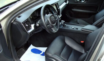 Volvo V60 D4 Momentum Pro full