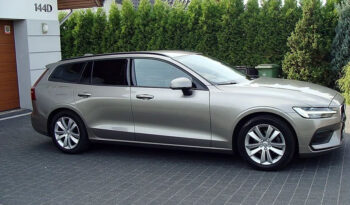 Volvo V60 D4 Momentum Pro full