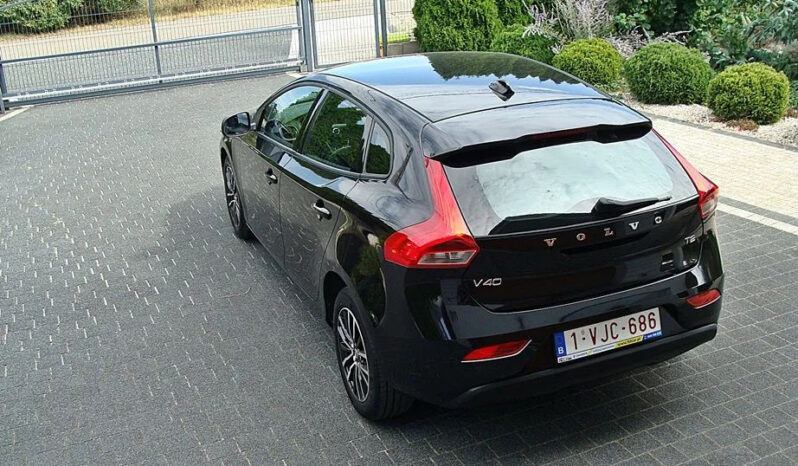 Volvo V40 full