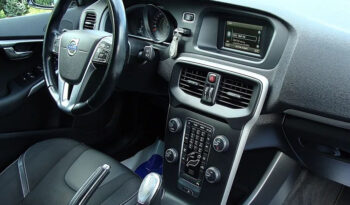 Volvo V40 T3 Momentum full