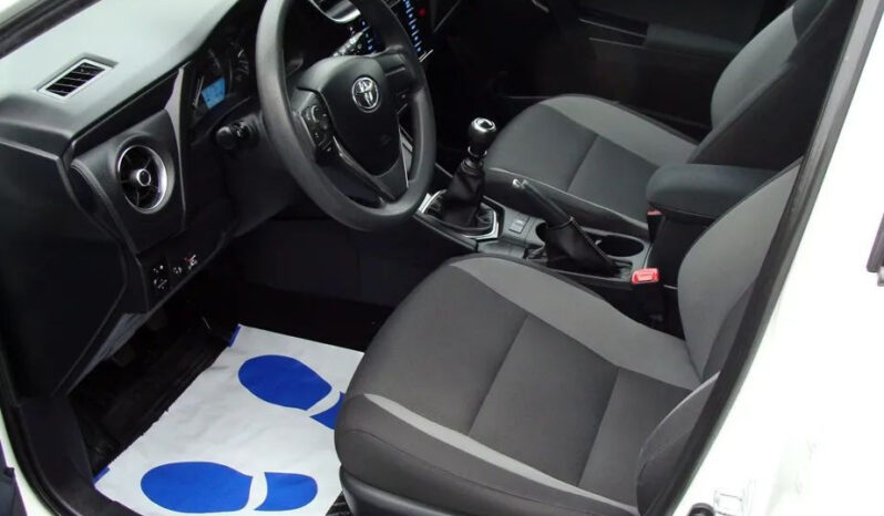 Toyota Auris 1.33 VVT-i Comfort full