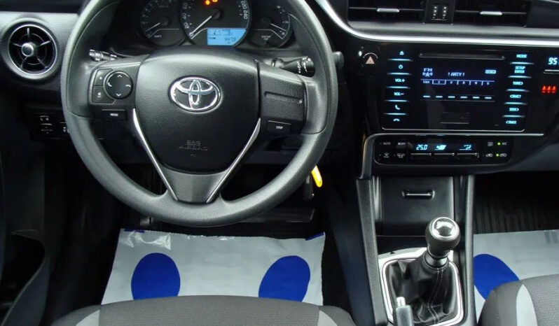 Toyota Auris 1.33 VVT-i Comfort full