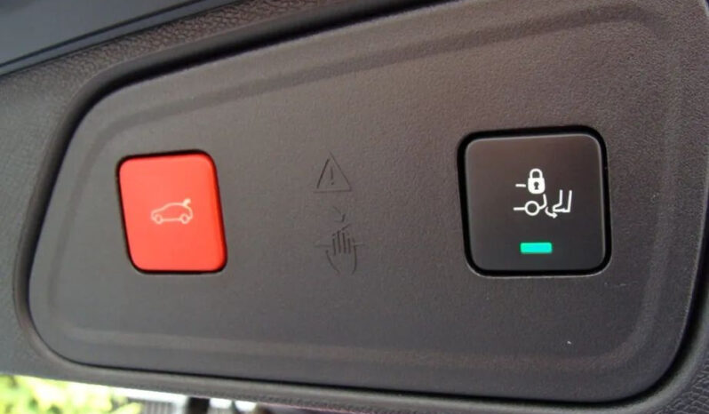 Peugeot 3008 1.5 BlueHDi GT S&S full