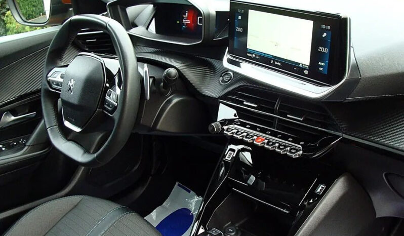 Peugeot 2008 PureTech 130 Allure S&S EAT8 full