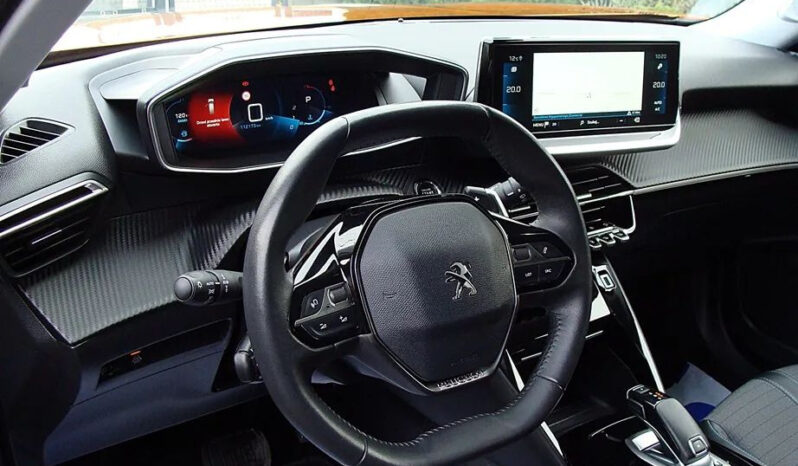 Peugeot 2008 PureTech 130 Allure S&S EAT8 full