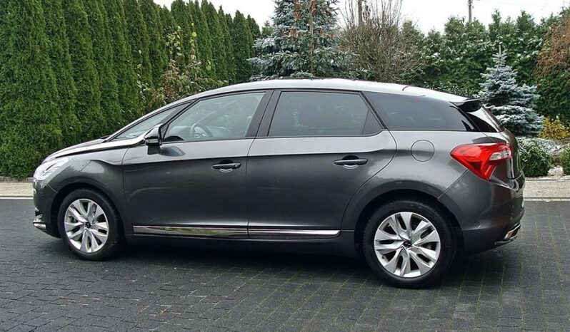DS Automobiles DS 5 full