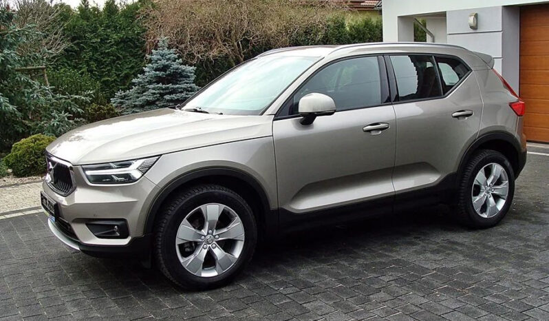 Volvo XC 40 T2 Plus Bright full