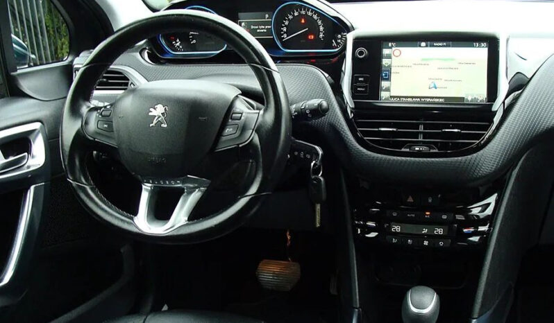 Peugeot 2008 1.2 Pure Tech Crossway S&S EAT6 full