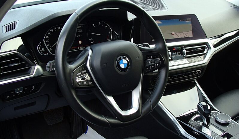 BMW Seria 3 318d Business Edition full