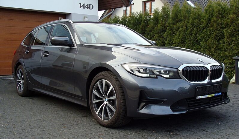 BMW Seria 3 318d Business Edition full