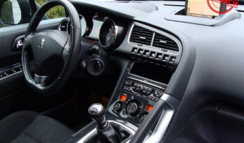 Peugeot 3008 2.0 HDi Allure full