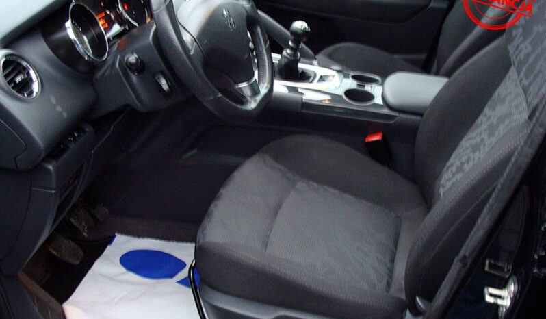 Peugeot 3008 2.0 HDi Allure full
