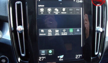 Volvo XC 40 T4 Momentum Pro full