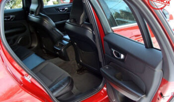 Volvo V60 D3 Momentum Pro full