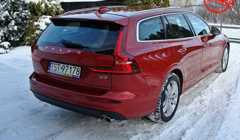 Volvo V60 D3 Momentum Pro full