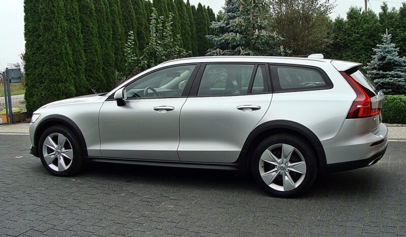 Volvo V60 Cross Country D3 Geartronic Pro full