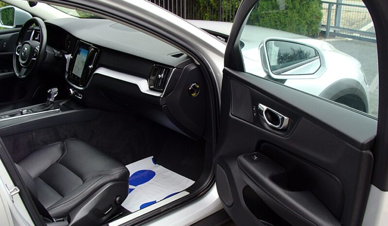 Volvo V60 Cross Country D3 Geartronic Pro full