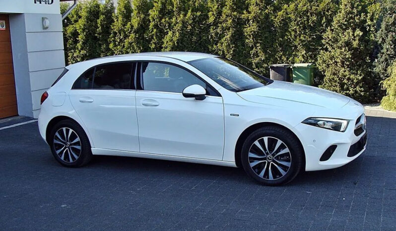 Mercedes-Benz Klasa A 250 e PHEV Progressive 8G-DCT full