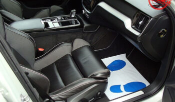 Volvo V60 T8 AWD Plug-In Hybrid R-Design full