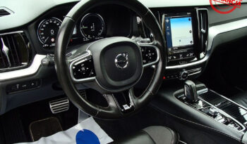 Volvo V60 T8 AWD Plug-In Hybrid R-Design full