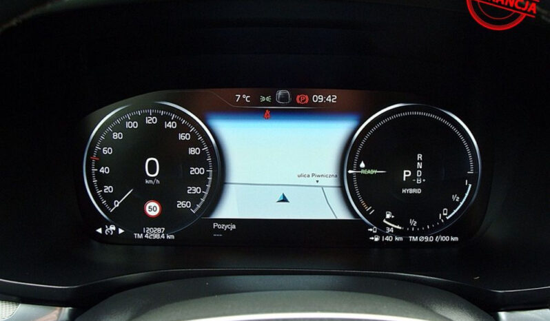 Volvo V60 T8 AWD Plug-In Hybrid R-Design full