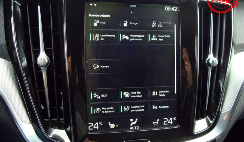 Volvo V60 T8 AWD Plug-In Hybrid R-Design full