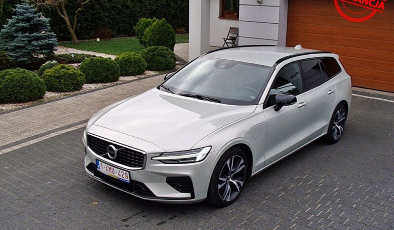 Volvo V60 T8 AWD Plug-In Hybrid R-Design full