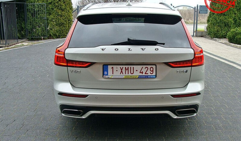 Volvo V60 T8 AWD Plug-In Hybrid R-Design full