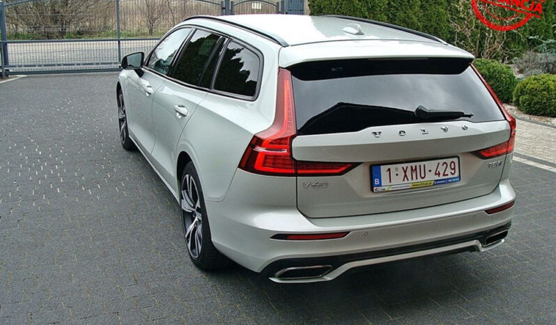 Volvo V60 T8 AWD Plug-In Hybrid R-Design full