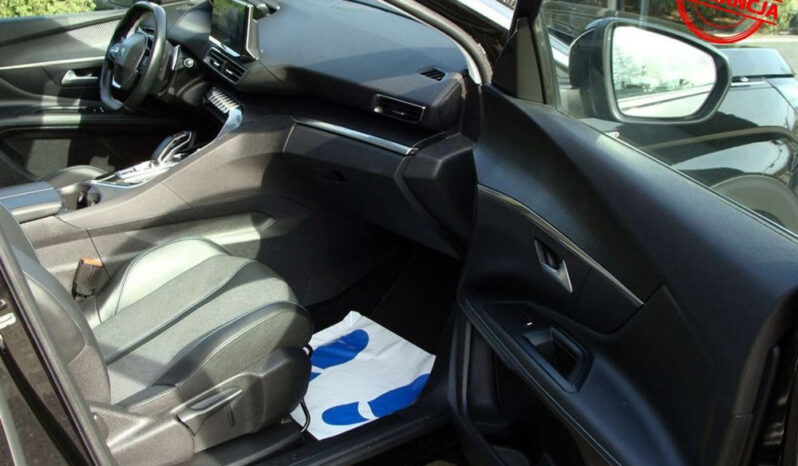 Peugeot 3008 Hybrid 225 e-EAT8 Allure full